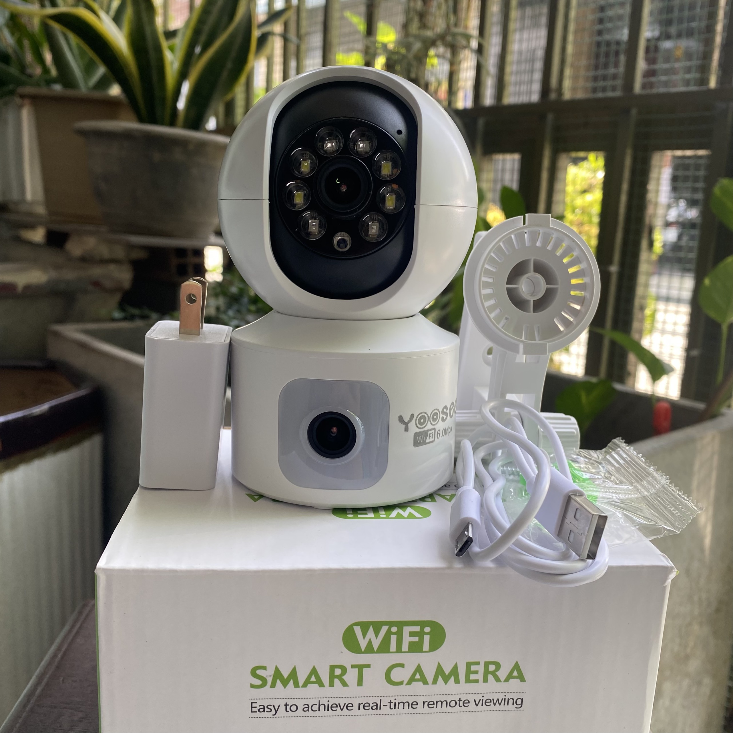 MẪU MỚI - CAMERA YOOSEE 2 MẮT 4.0 MP XEM 2 MÀN HÌNH XOAY 360 ĐỘ TRONG NHÀ VÀ NGOÀI TRỜI