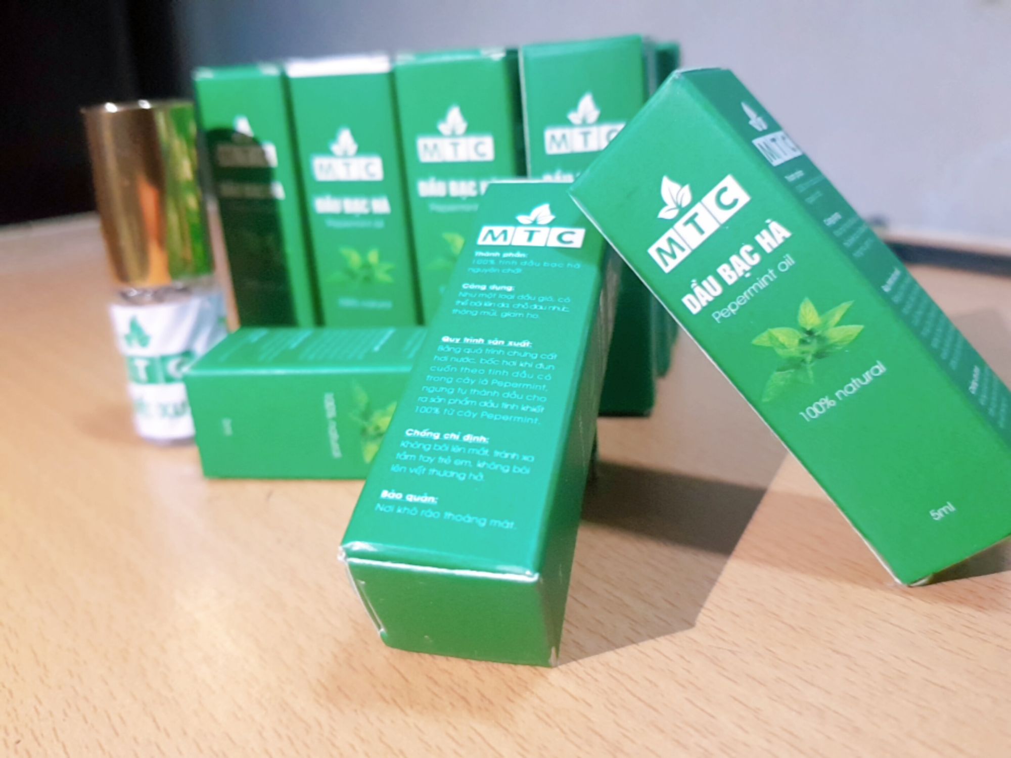 Dầu Gió Bạc Hà