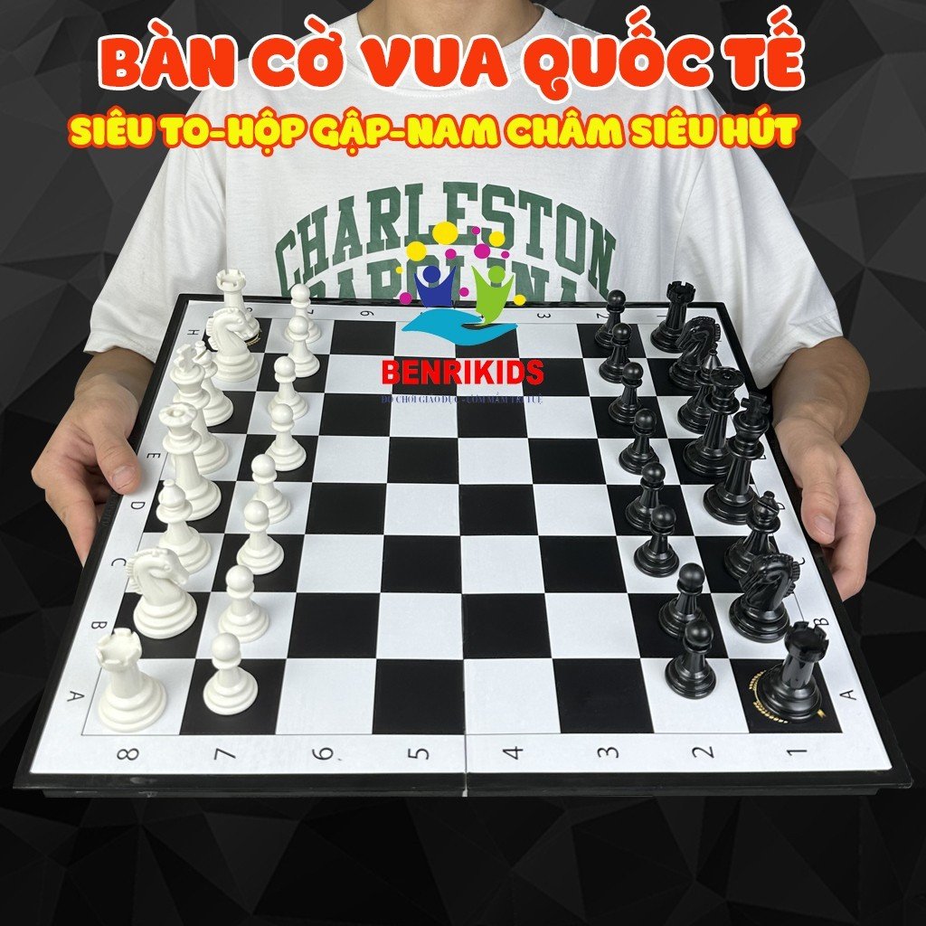 Đồ Chơi Board Game Cờ Vua Quốc Tế Nam Châm Bàn Gấp Gọn Size Đại 42x42 Cm Tặng Kèm 2 Quân Hậu Cho Bé 