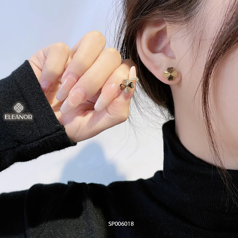 Bông tai nữ chuôi bạc 925 Eleanor Accessories khuyên tai hình cỏ bốn lá phụ kiện trang sức 6018