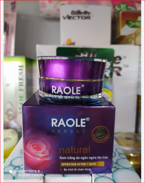 Kem Raole dưỡng trắng da ngừa lão hóa 15g