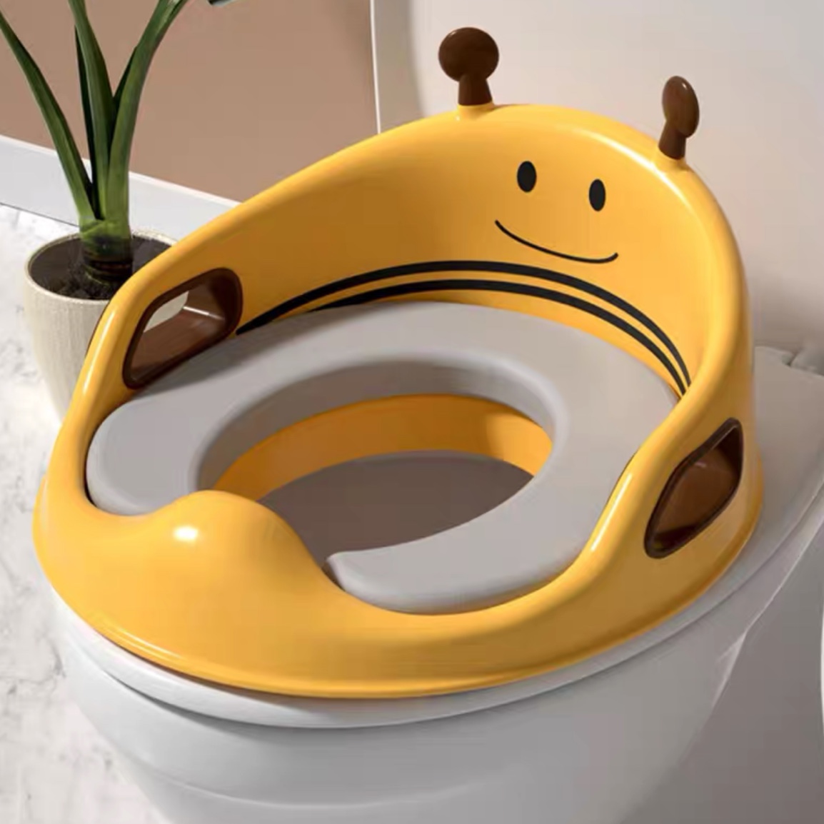[SIÊU CHỊU LỰC] BỆ LÓT THU NHỎ BỒN CẦU CÓ TAY VỊN CHO BÉ TẬP ĐI VỆ SINH - BÔ CHO BÉ ĐI VỆ SINH - BÔ LÓT BỒN CẦU THU NHỎ CHO BÉ DỄ DÀNG TỰ ĐI VỆ SINH