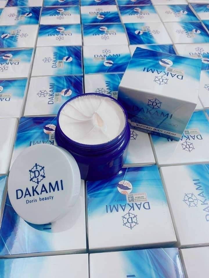 Kem Body Dakami Trắng Nhanh - Mờ Sạm - Tàn Nhang - Trắng Hồng - Mềm Mịn 250Grem Body Dakami?? ?? Bảo Đảm Với Các Bạn Ai Thoa Kem Này Là Bị Mê Nha ✌Thơm Thật ? % Lưu Hương 24H Mùi Hương Nước Cho Sang Trọng ⚡Trắng Thật Không Ảo . Makup Nhẹ Nhàng Tự N