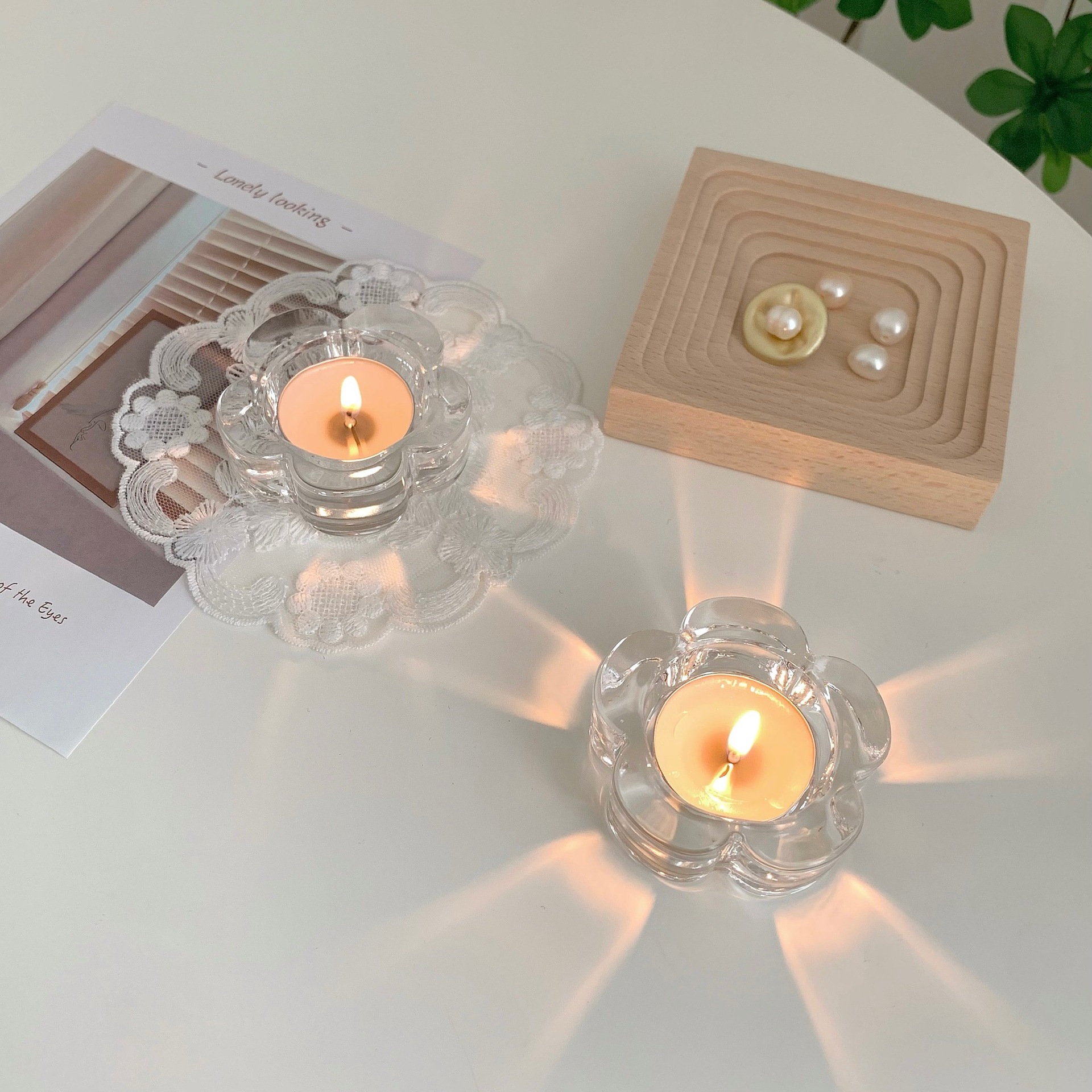 Ly Đựng Nến Thủy Tinh. Chân Nến Hoa Mai Trang Trí Sang Trọng
