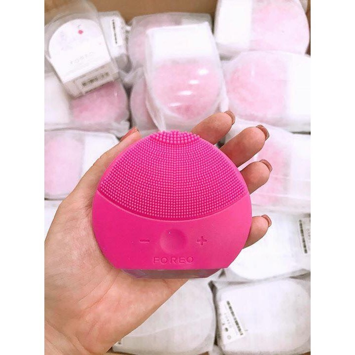 Máy rửa mặt và massage mặt cho nữ