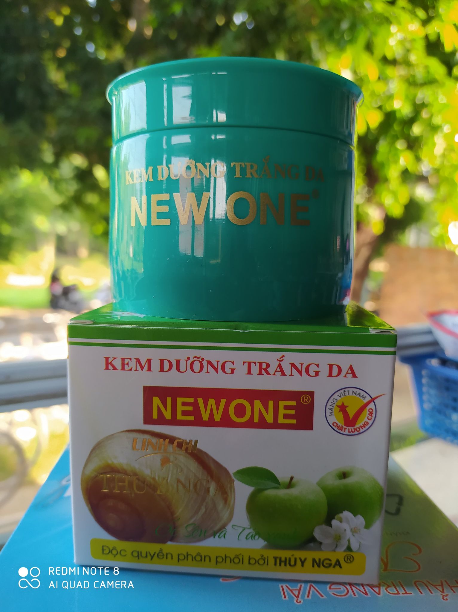 Kem Dưỡng Trắng Da Toàn Thân New One Linh Chi (125G)