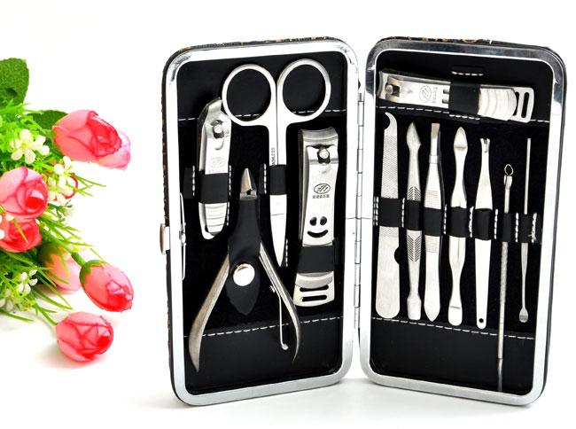 [HCM]BỘ KỀM CẮT MÓNG TAY CHÂN 12 MÓN TIỆN DỤNG