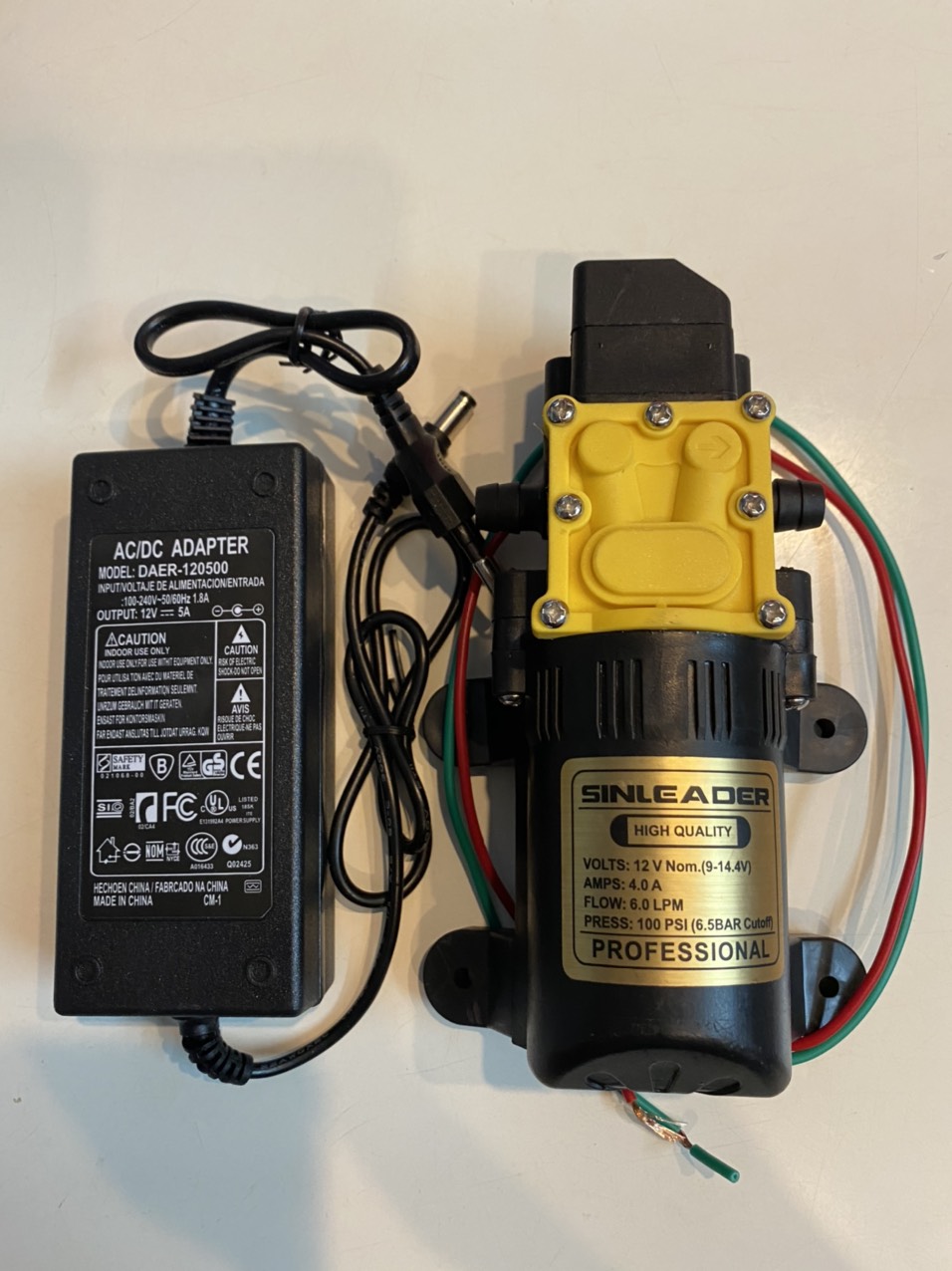 Máy bơm mini 12v kèm adapter 12v