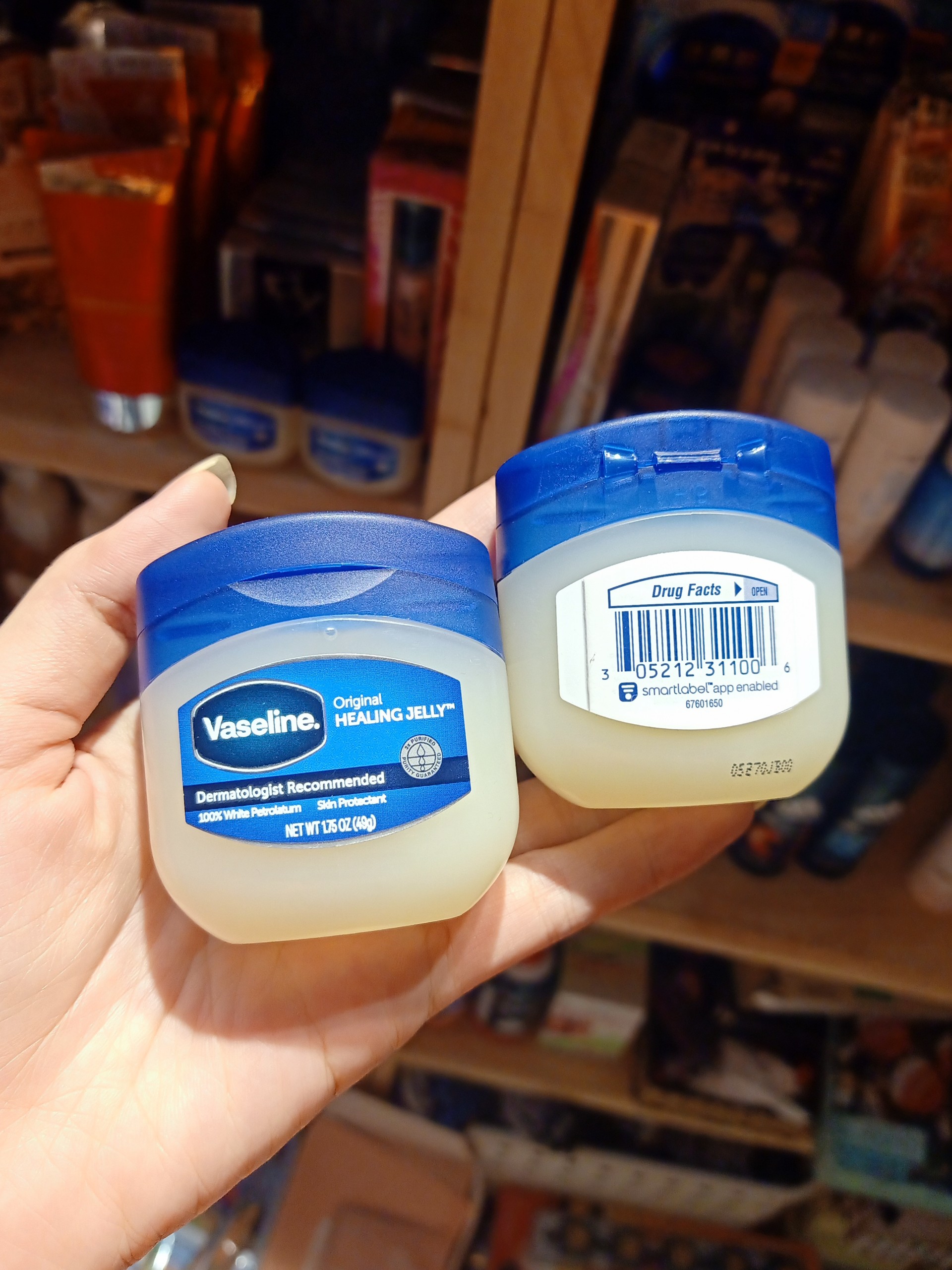 Sáp dưỡng ẩm VASELINE 49g