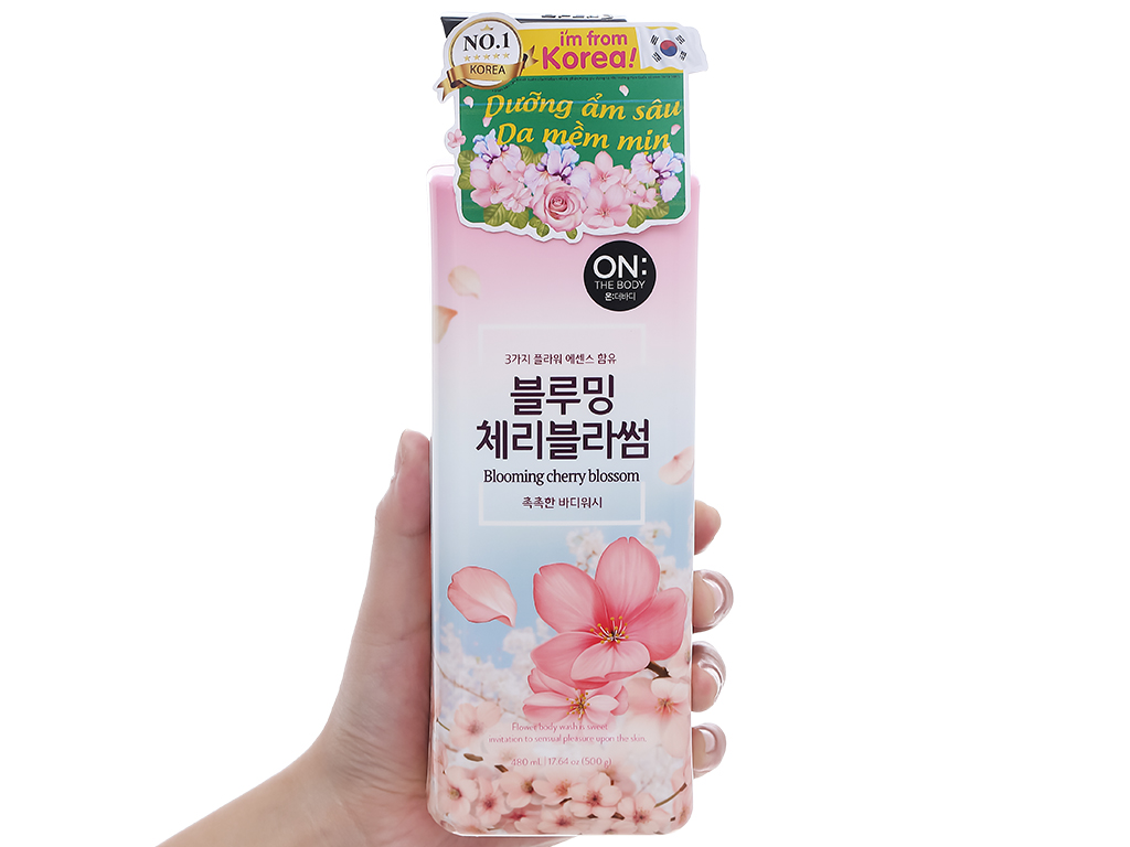 Sữa Tắm On The Body Blooming Cherry Blossom Floral 500G