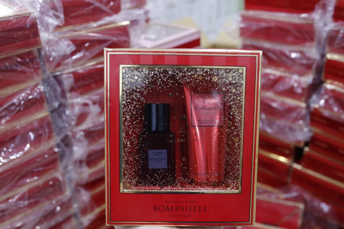 [Hcm]Set Nước Hoa Và Dưỡng Thể Victorias Secret Bombshell Intense Limited 2021