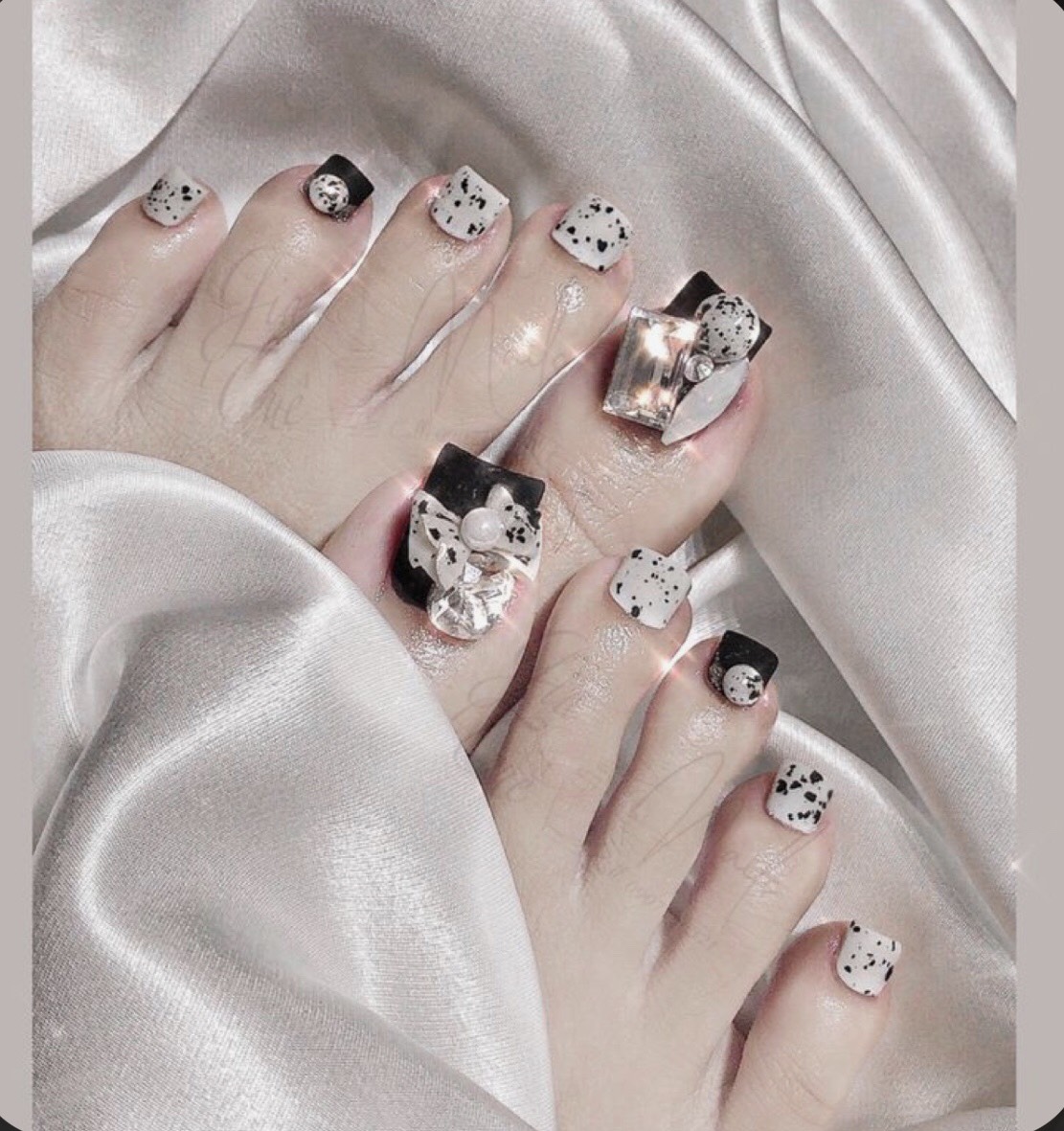 (FREESHIP +QUÀ TẶNG) Móng chân giả giá rẻ/ nail thiết kế/ nailsbox/ Móng úp chân/ móng chân giả đính đá