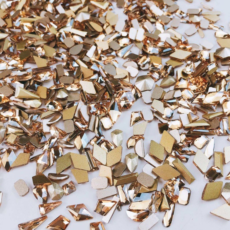 ĐÁ KHÔI CHÂN BẰNG SKINNAIL 1 TUIS 20 VIÊN ĐÃ MIX SZ SÁNG  BỀN ĐỄ SỬ DỤNG THIẾT KẾ MÓNG CÓ 4 MÀU CHO CÁC BẠN LỰA CHON.
