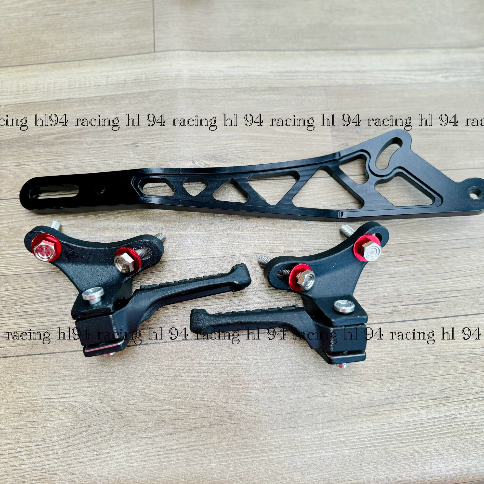 Gác chân malay + bát cheo pô cnc lắp đặc ex150 và ex155 có tặng kèm ốc Takegawa