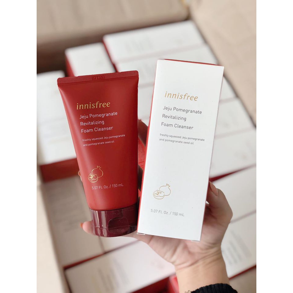 Sữa Rửa Mặt Innisfree Lựu Đỏ Dưỡng Trắng Chống Lão Hóa