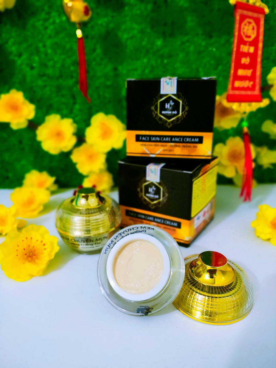 Kem face mụn huỳnh đỗ