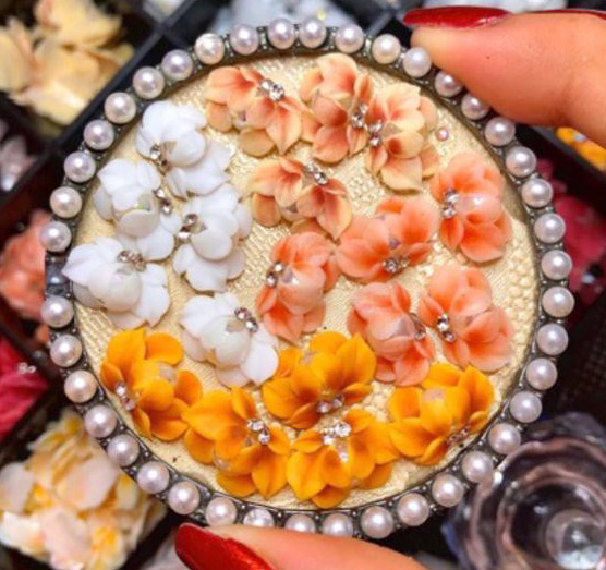 [HCM]Sản phẩm trang trí móng  vẽ nổi Nail desige  hoa vẽ nổi. Hoa nổi 4D Fantasy set 2 hoa theo màu.Hoa dễ bẻ from móng(hàng vẽ tay không đổ khuôn )