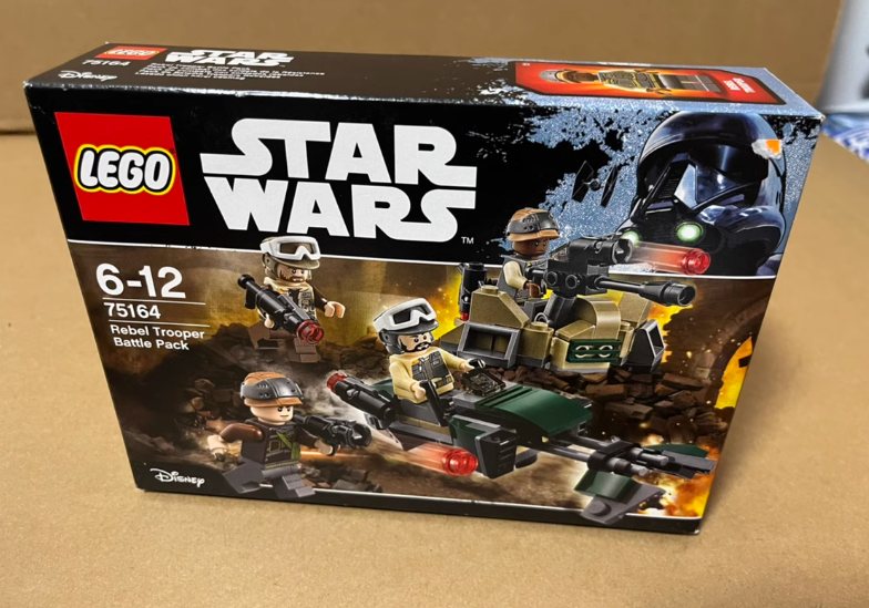LEGO 75164 Star Wars brick toy Rebel cavalry battle set LEGO 75164 Star Wars đồ chơi gạch Bộ trận chiến kỵ binh nổi loạn