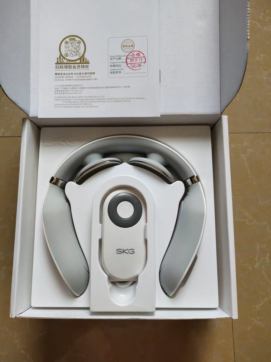 (Có Sẵn) Máy Massage Cổ Vai Gáy Điện Xung Skg 4098 : Hàng Nội Địa Cao Cấp Của Trung Quốc - Kèm Remote Điều Khiển