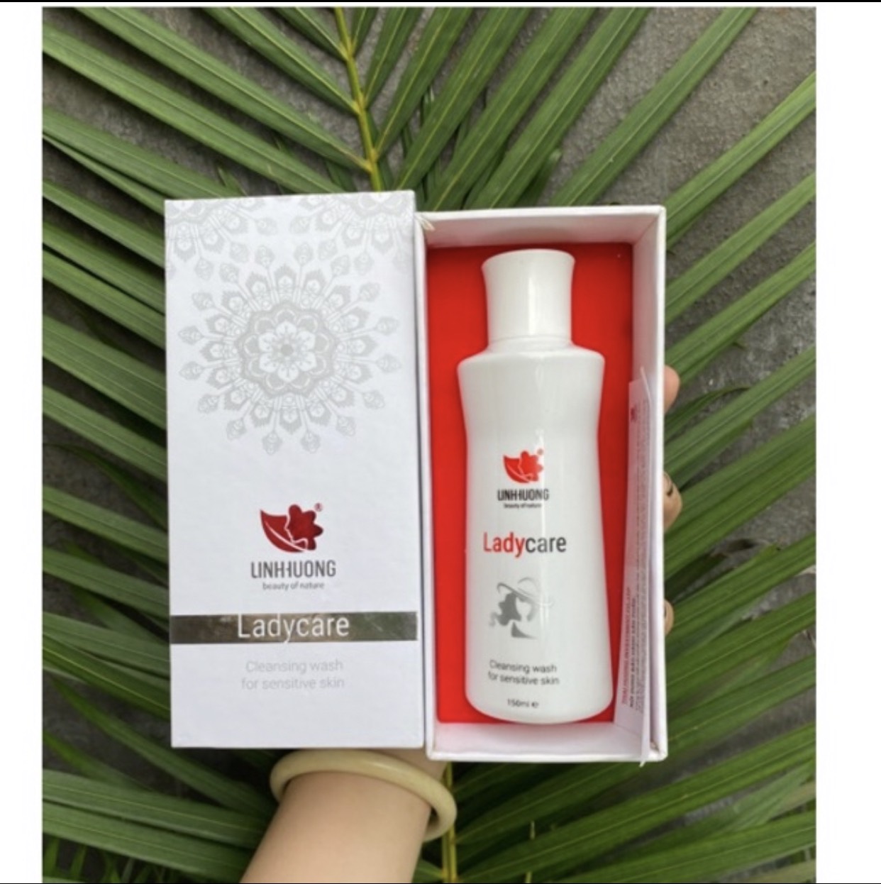 [Chính Hãng] Dung Dịch Vệ Sinh Phụ Nữ Lady Care Linh Hương Khử Mùi Hôi Giảm Thâm Làm Se Khít