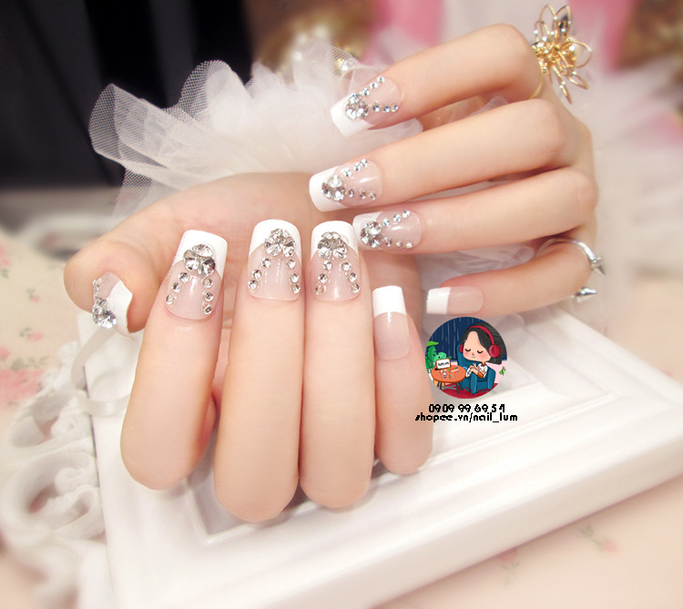 [HCM]Móng Giả - Nail 3D Dài - Đính Đá [Sẵn Keo - Đóng Hộp 24 Mẫu Đủ Size]