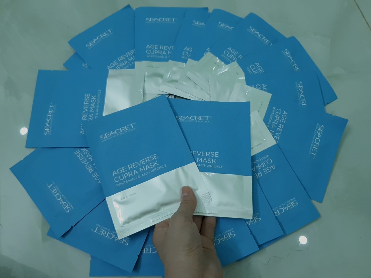 [Hcm]Mặt Nạ Giấy Seacret - Age Reverse Cupra Mask Whitening & Anti - Wrinkle