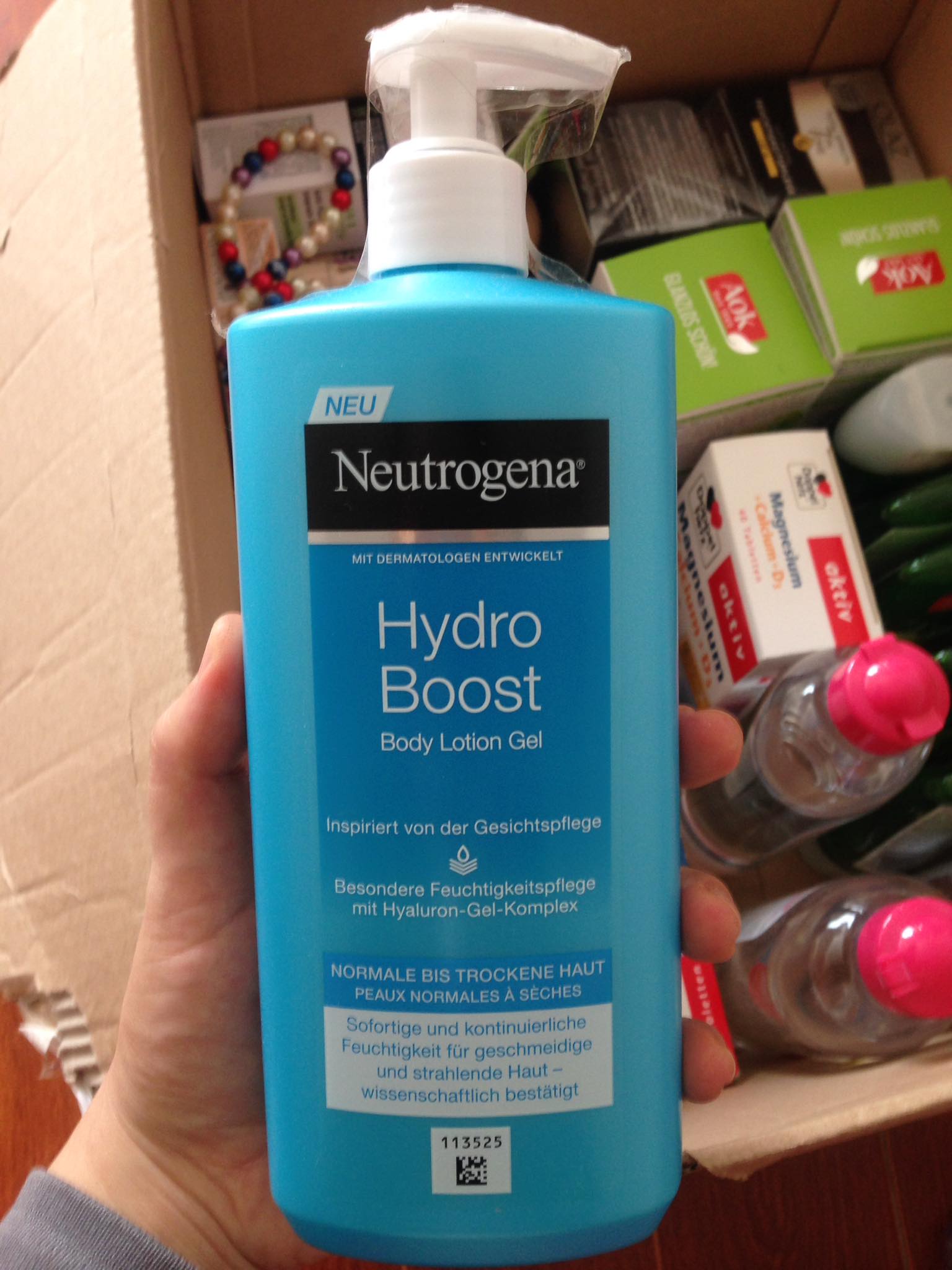 Sữa dưỡng thể Neutrogena Hydro Boost Xách tay Đức