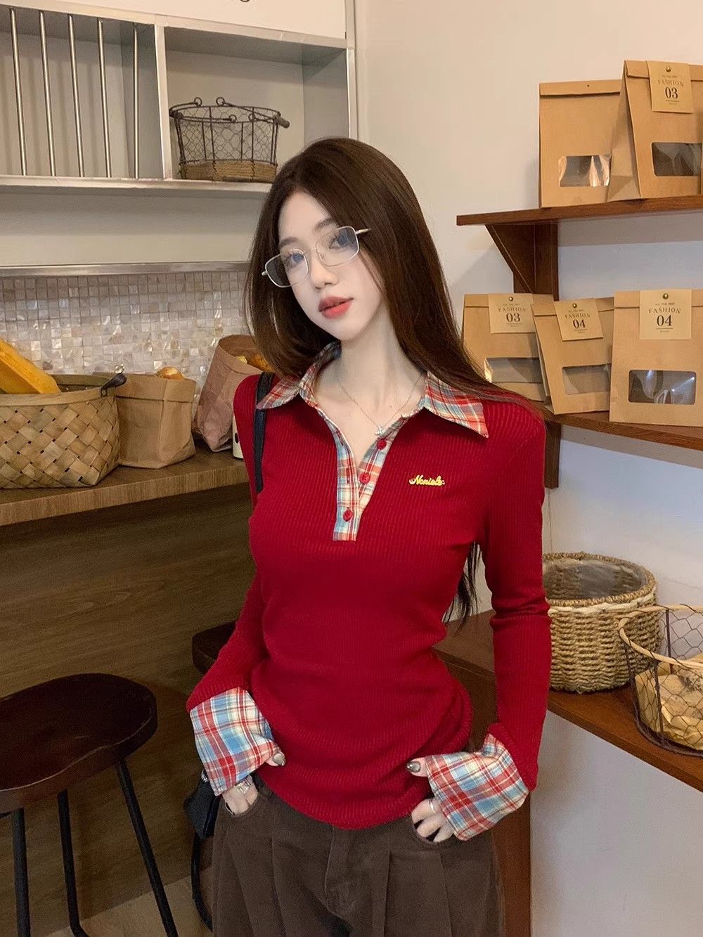 [Zestiva] áo thun tay dài áo thun ôm body nữ áo phông trơn cổ chữ V đỏ