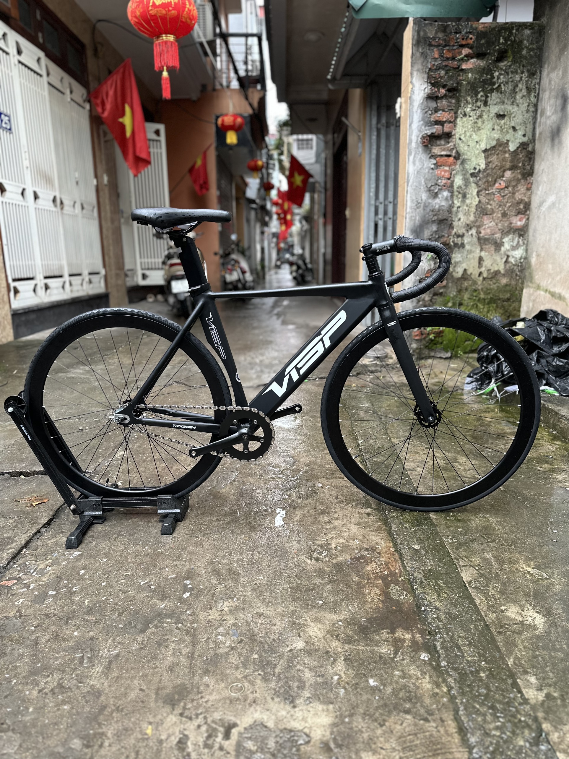 (CHAT VỚI SHOP TRƯỚC KHI GẶP HÀNG) Xe đạp fixed gear VISP TRX 2024 cấu hình tiêu chuẩn màu đen và tr