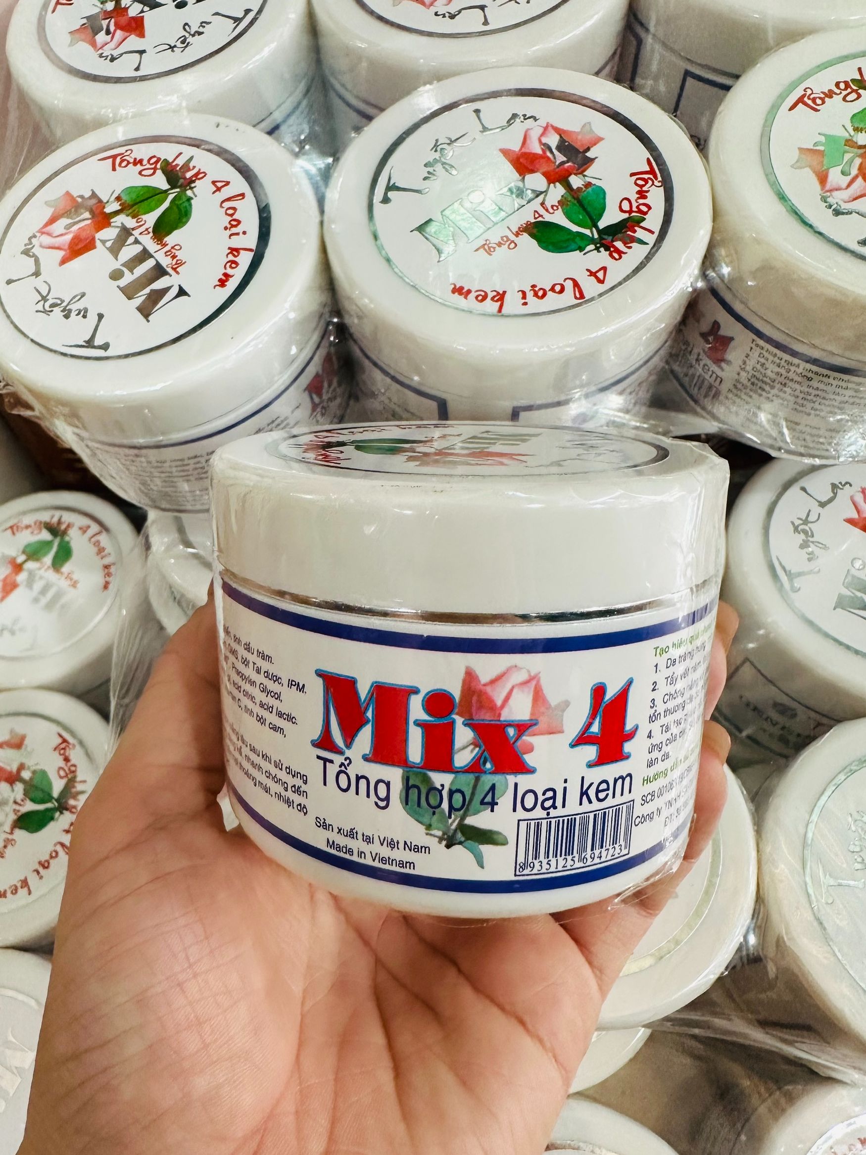 ( LOẠI XỊN ) Kem Mix 4 Tuyết Lan