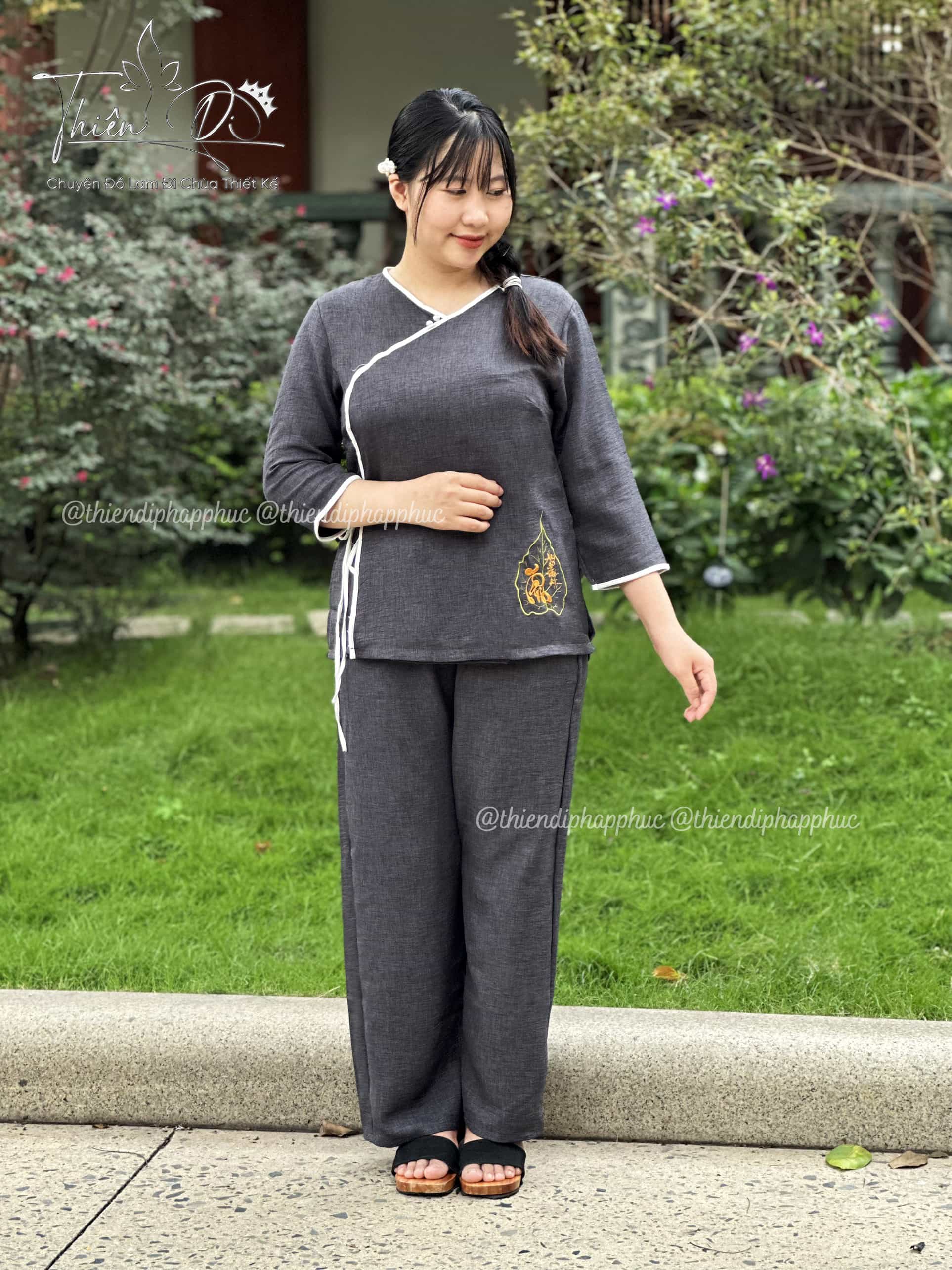 Bộ Đồ lam đi chùa nữ chất vải đũi vân tay lỡ thêu lá bồ đề Thiên Di - Pháp phục đi chùa nữ cao cấp d