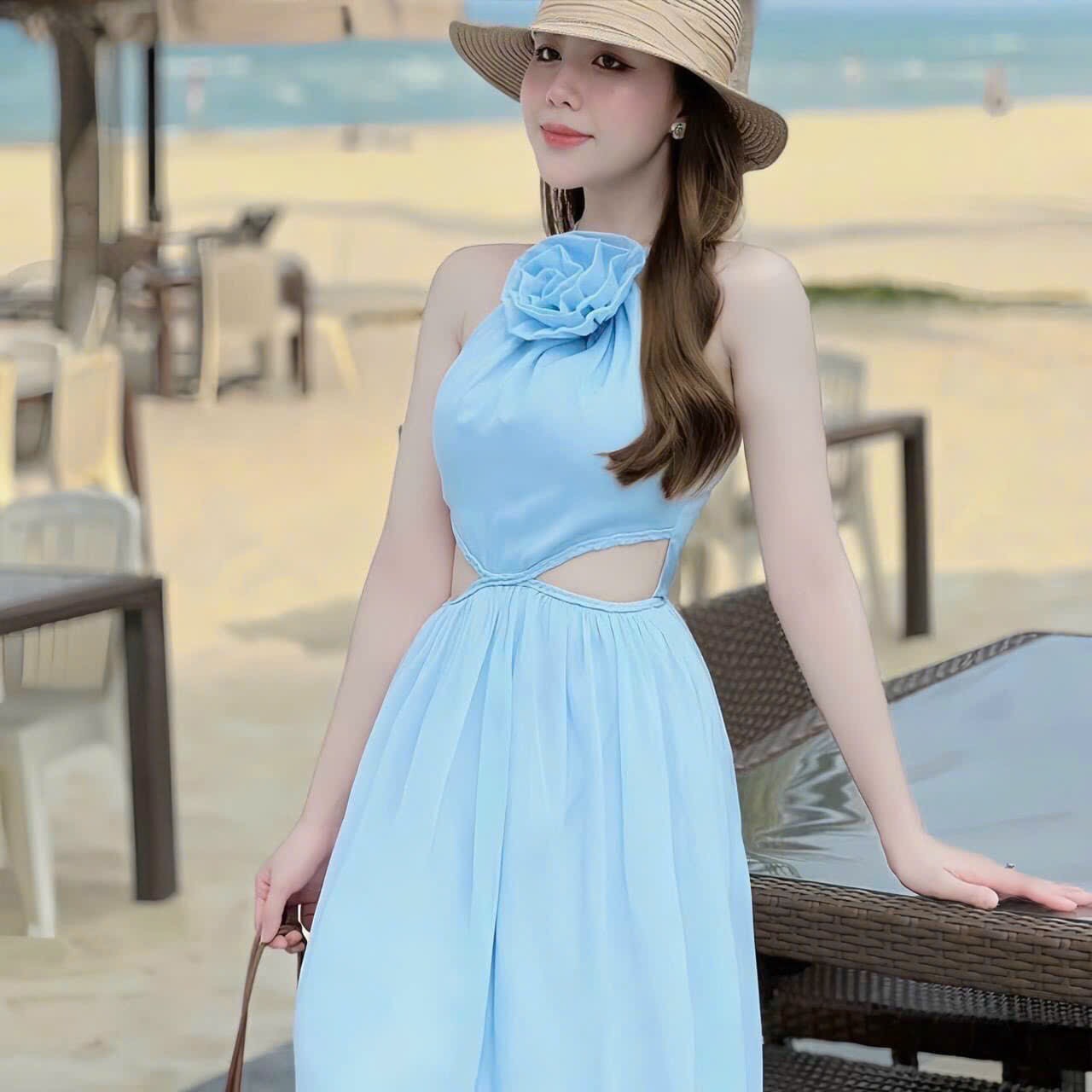 Đầm maxi chất lạu đính bông cut eo đi biển nhiều màu mẫu mới sang chảnh váy cổ yếm dáng dài mặc đi biển