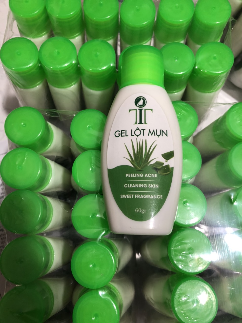 [HCM]Gel lột Mụn Hút sạch mụn cám mụn đầu đen Esico Hủ 60g