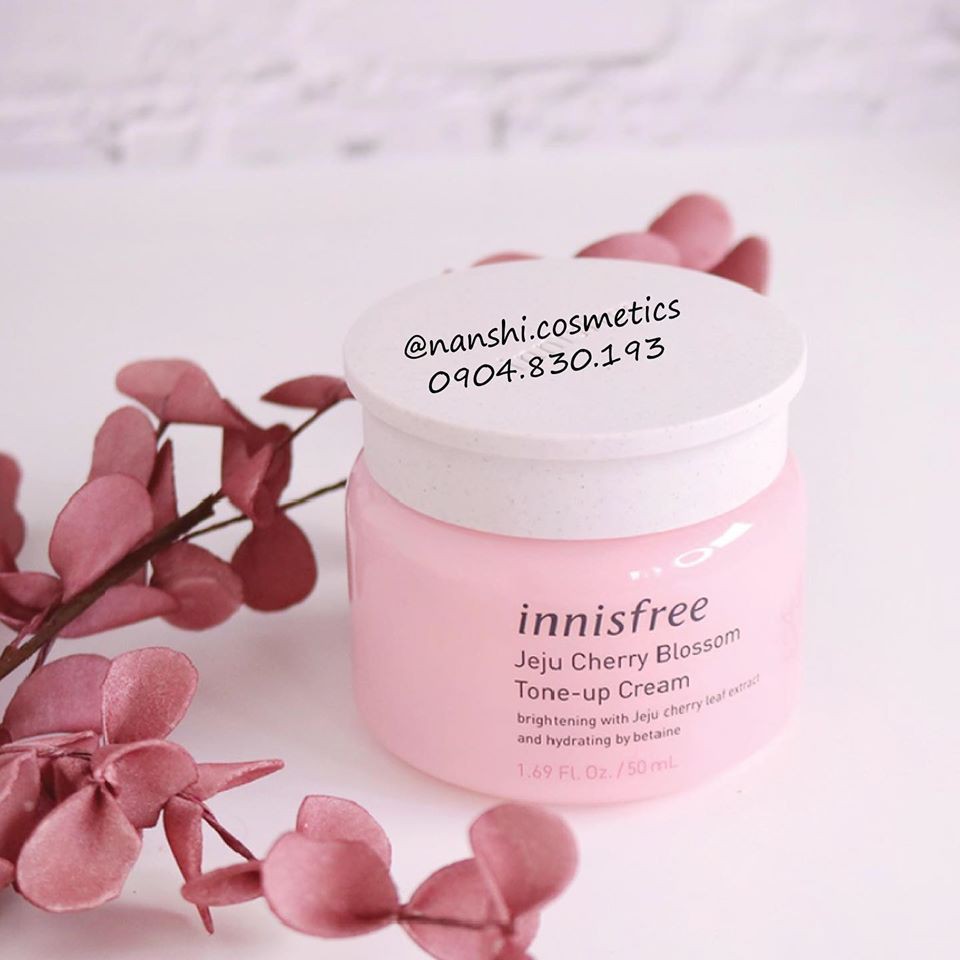 Kem Dưỡng Trắng Nâng Tone Da Innisfree Cherry Blossom Tone Up Cream