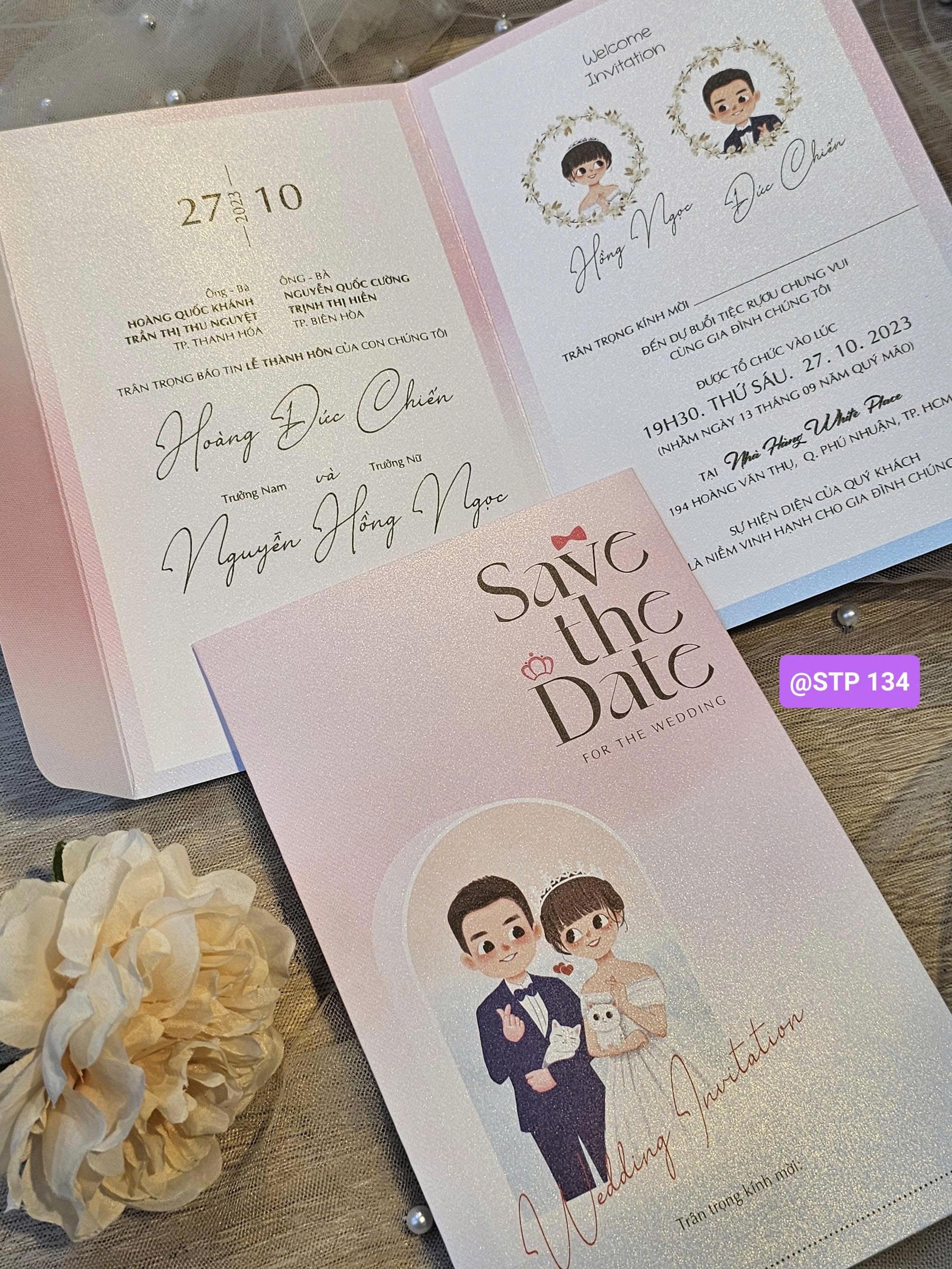 [IN THEO YÊU CẦU] COMBO 100 THIỆP CƯỚI 3 GẬP KHÔNG BÌ- ÁNH KIM- CÓ MÙI THƠM MÃ STP134 STP135