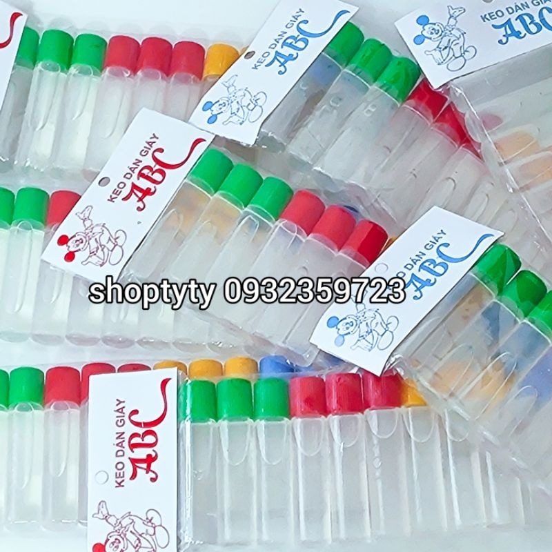 1 Vỉ 12 Cây Keo Dán Giấy (Hồ Ướt)