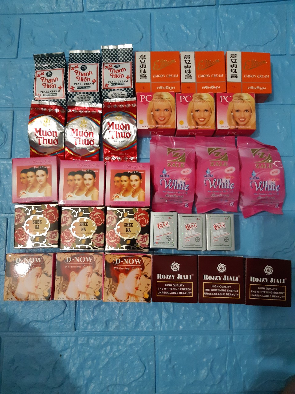 Combo Dùng Thử 3Hộpx10Món Gồm 3 Thanh Hiền3 Muôn Thuở3 Xù 45G 3 Emon3 Pc3 Zale3 Bông Hồng3 Hl3 Dnow3 Rojzy