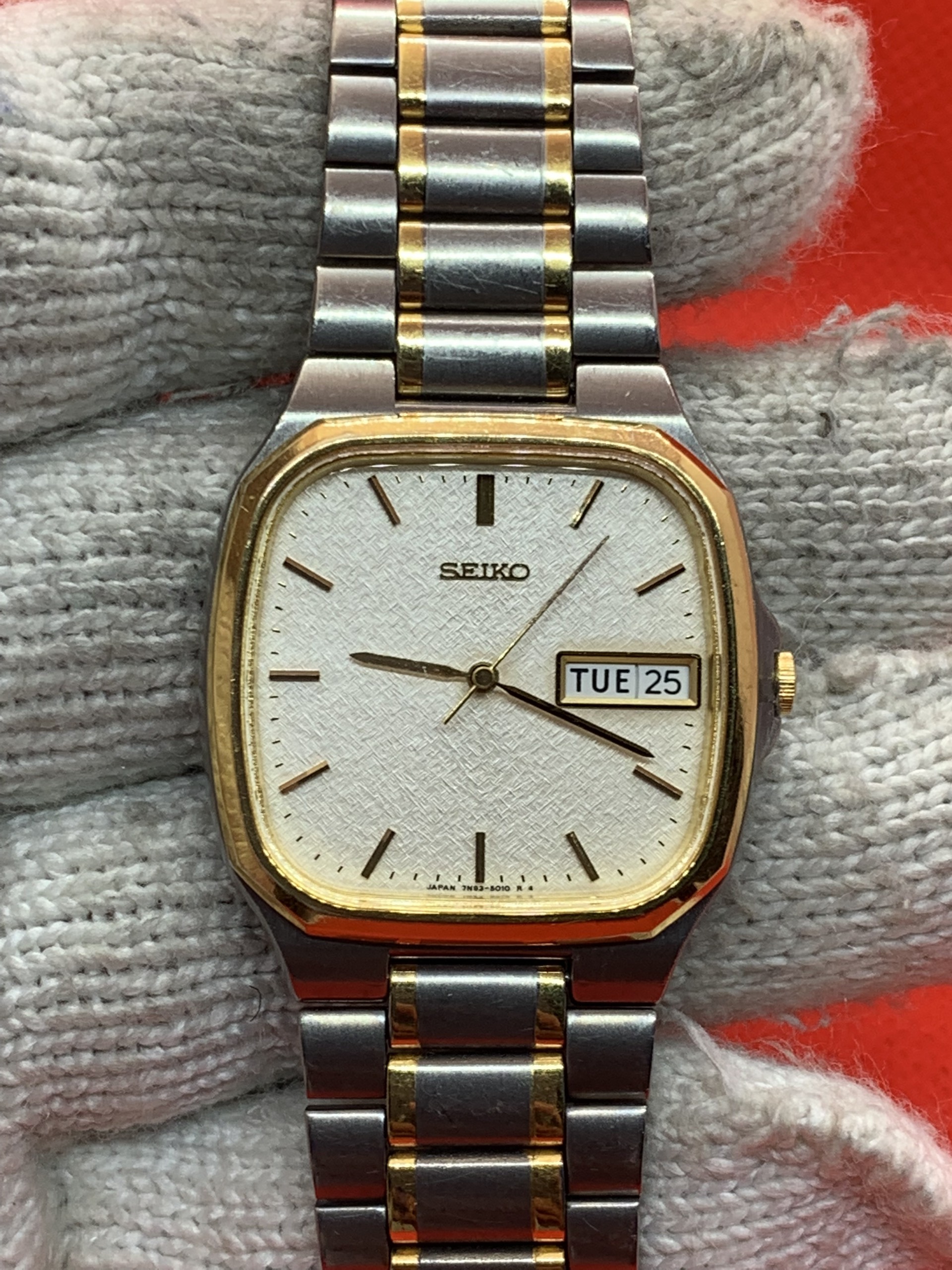 Đồng hồ Seiko Titanium Vintage size 33x30