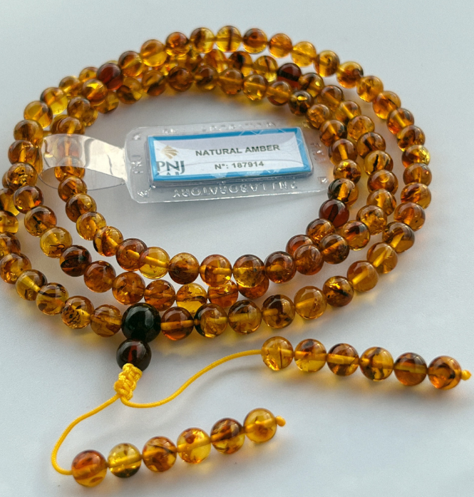 Vòng tay hổ phách tự nhiên quấn 3 vòng 6 ly hàng kiểm địnhđẹp đẳng cấpsang trọng và tốt cho sức khỏe