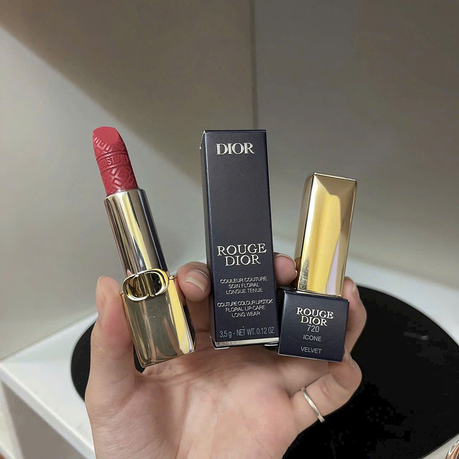 Son thỏi lì Dior Rouge 720 Golden Case Velvet Icone màu đỏ hồng nâu quyến rũrạng rỡ.