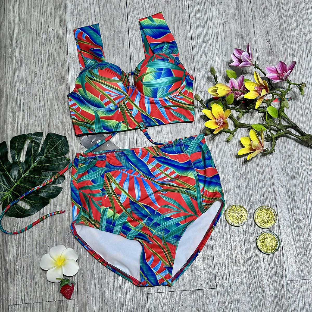 Bikini Nữ 2 Mảnh Bộ Đồ Bơi Đi Biển Quần Cạp Cao Áo Bra Kèm Mút Nâng Dày Dặn Họa Tiết Hoa Lá Đẹp Freesize BinSports BHV090