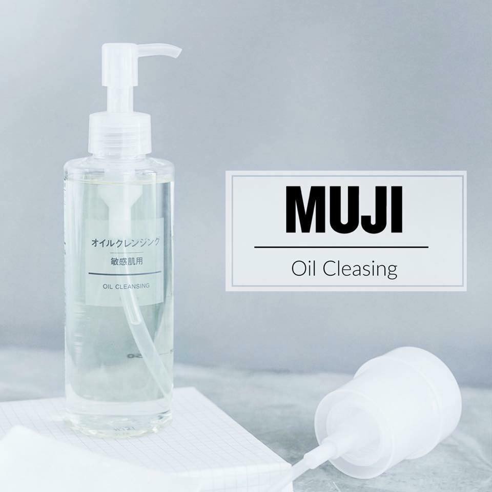 Dầu Tẩy Trang Muji Mild Cleansing Oil 200 Ml Làm Sạch Bụi Bẩn Bã Nhờn Son Môi Kem Nền Mọi Loại Da Mùi Thơm Thoang Thoảng Dưỡng Ẩm Da Tăng Cường Đàn Hồi