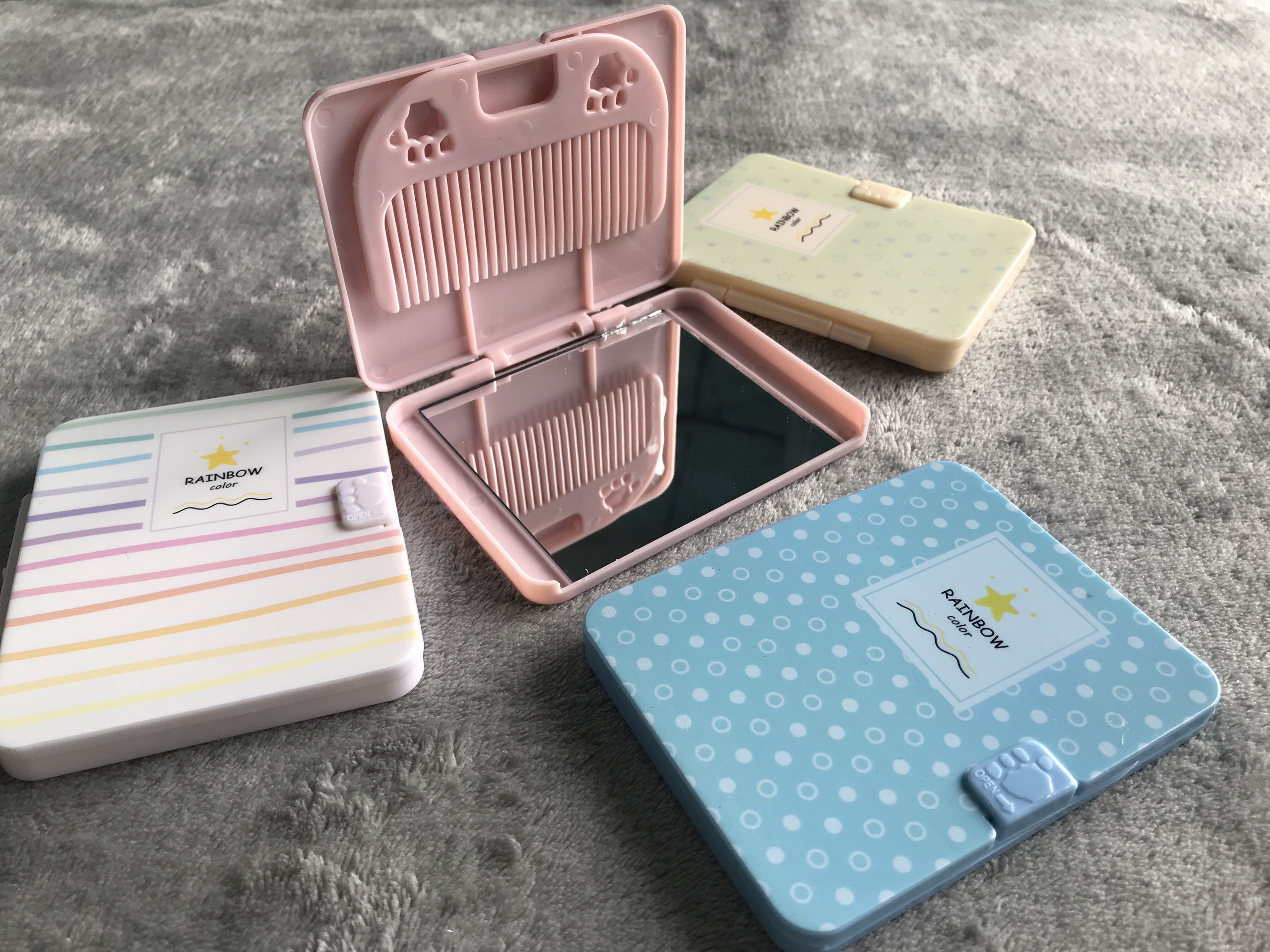 [HCM][TẶNG THUN CỘT TÓC] Bộ Gương Lược Cầm Tay Mini Dễ Thương Nhiều Mẫu Đa Dạng (HCN Rainbo))