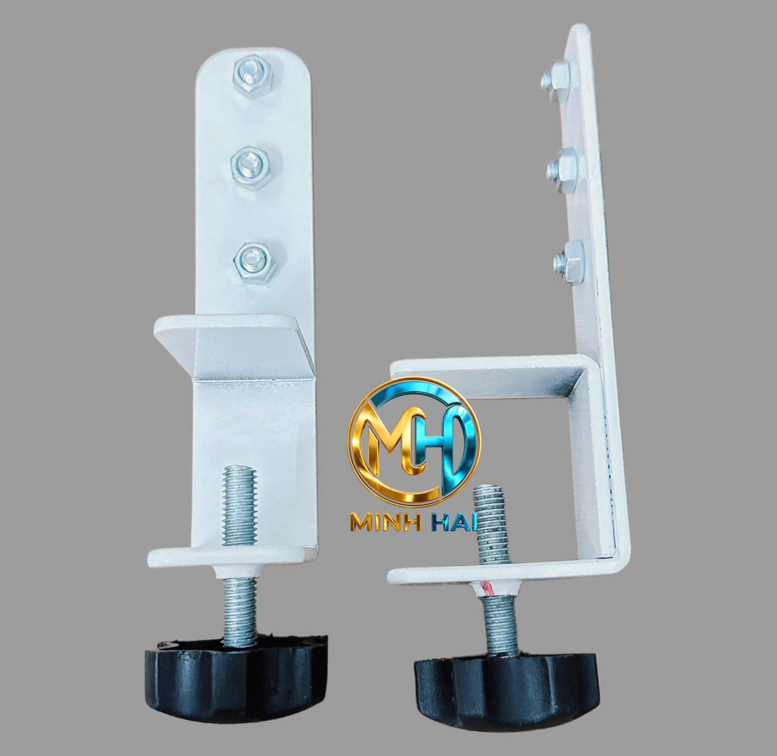 Chân đỡ kẹp bàn bảng Pegboard cao cấp treo phụ kiện đa năng