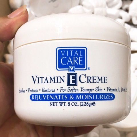 Kem dưỡng ẩm Vitamin E Vital Care Vitamin E Cream 225gr