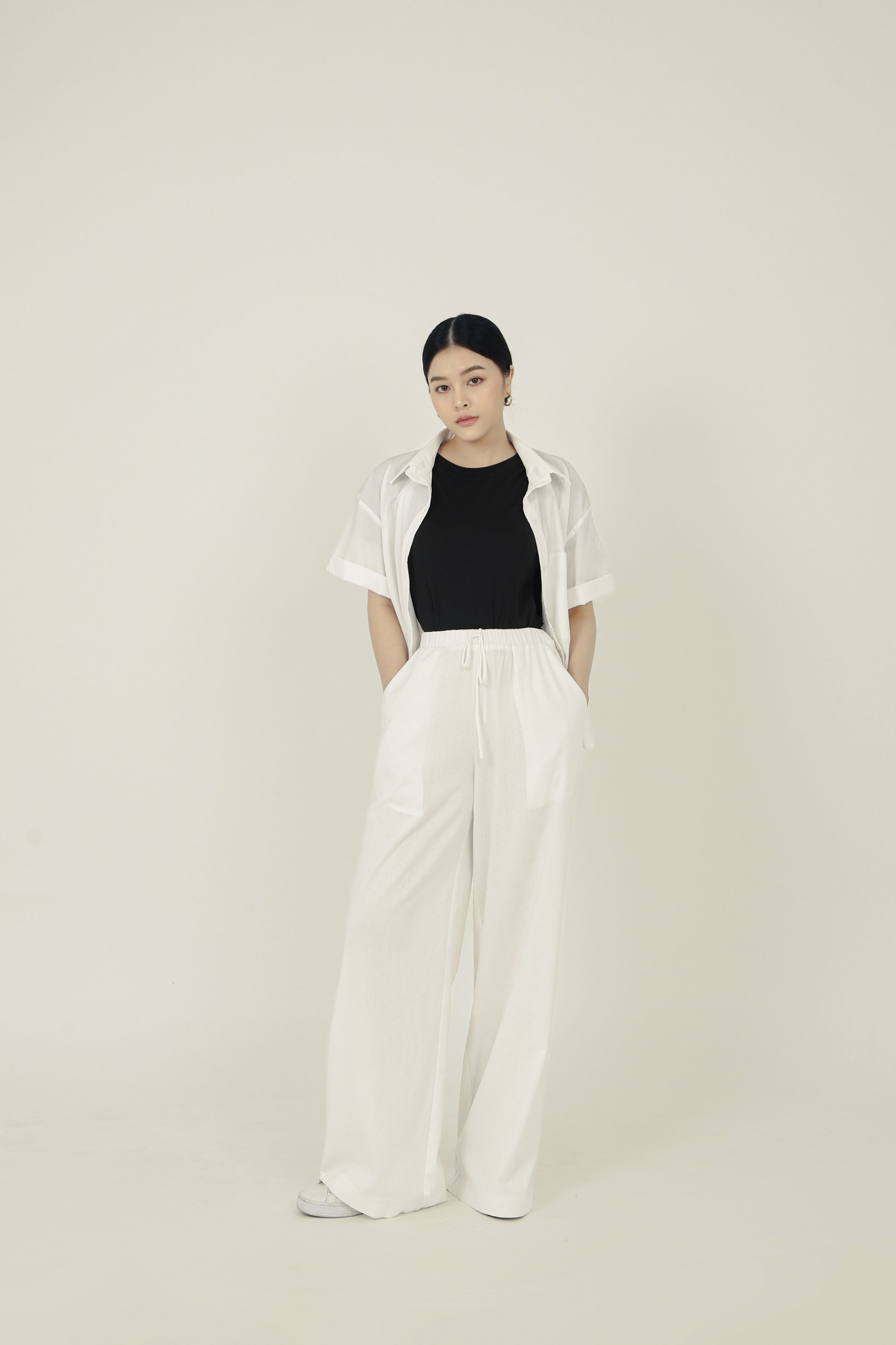 AOEM STUDIOS | THE LINEN PANTS - QUẦN SUÔNG LINEN TRẮNG FREESIZE