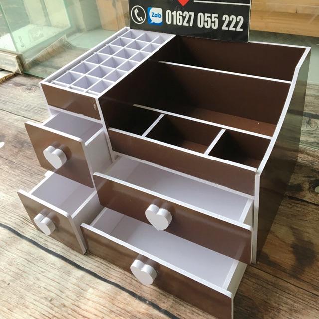 [HCM]Hộp đựng đồ trang điểm 4 hộc