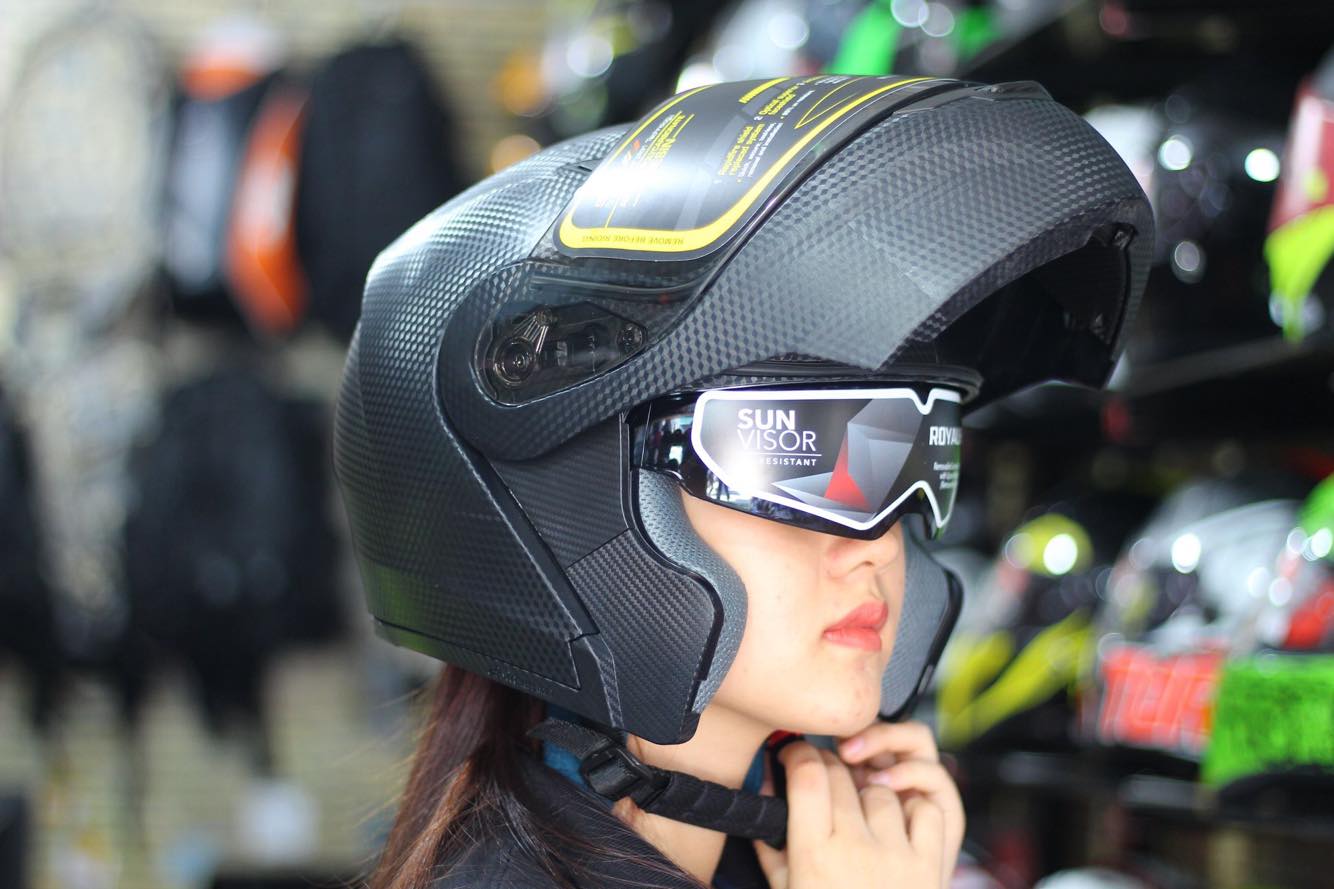 Mũ fullface Royal m179 lật cằm 2 kính