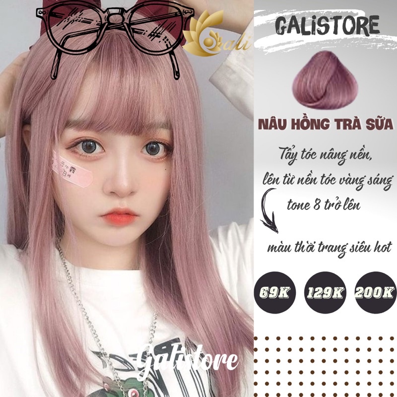 Bạn muốn có một kiểu tóc đẹp và nổi bật? Hãy thử nhuộm tóc màu hồng trà sữa. Đây là một lựa chọn thú vị và đầy phong cách dành cho những cô nàng yêu thích sự độc đáo và cá tính trong phong cách của mình.