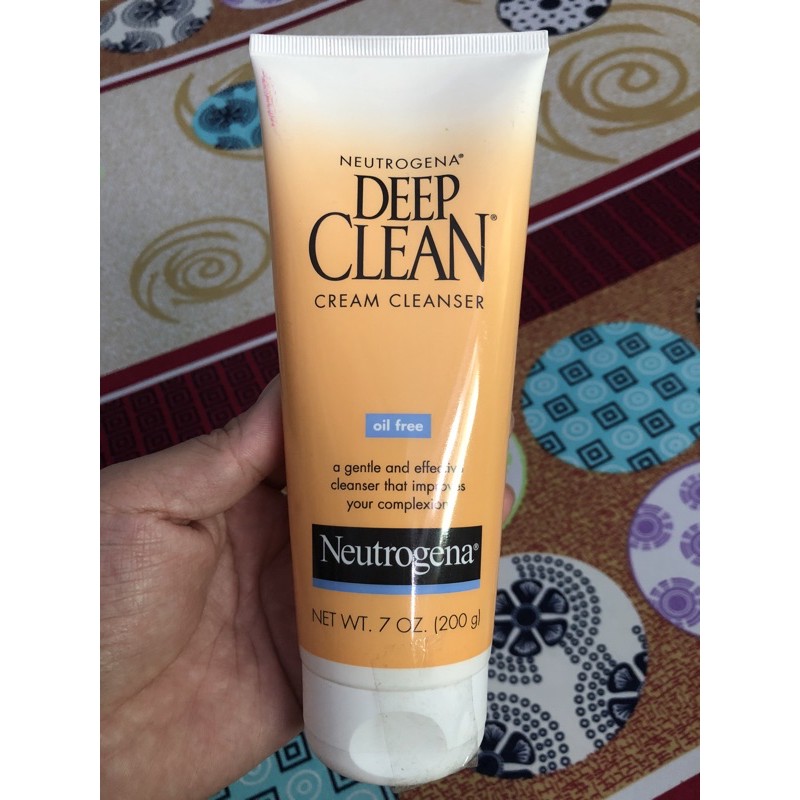 Sữa Rửa Mặt Hỗ Trợ Giảm Mụn Neutrogena Deep Clean Cream Cleanser (200G)